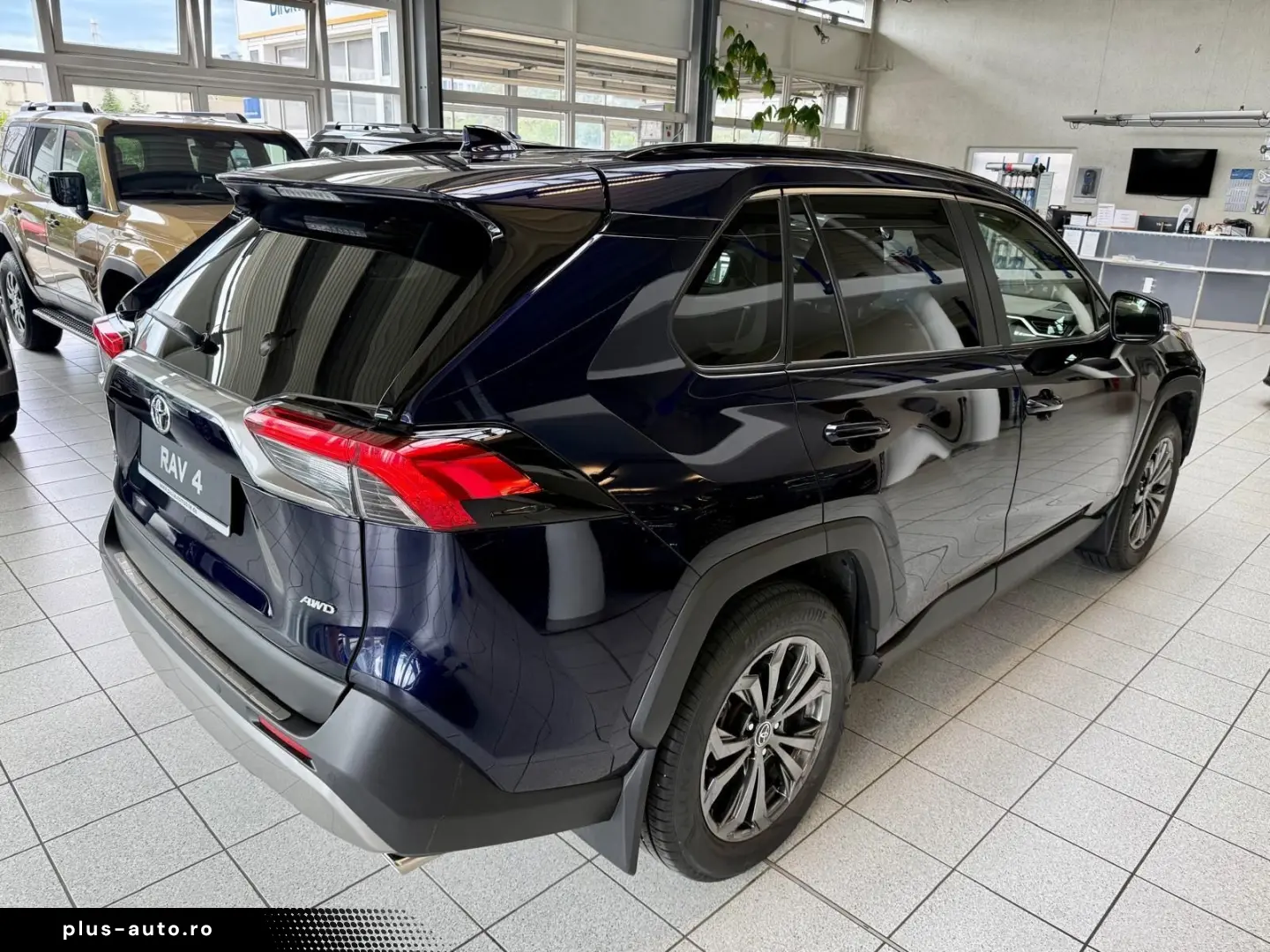 TOYOTA RAV 4 AUTOM.-4x4-LEDER-MOD. 2024