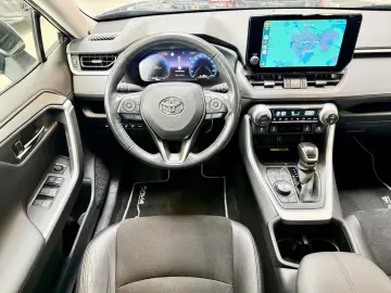 TOYOTA RAV 4 AUTOM.-4x4-LEDER-MOD. 2024