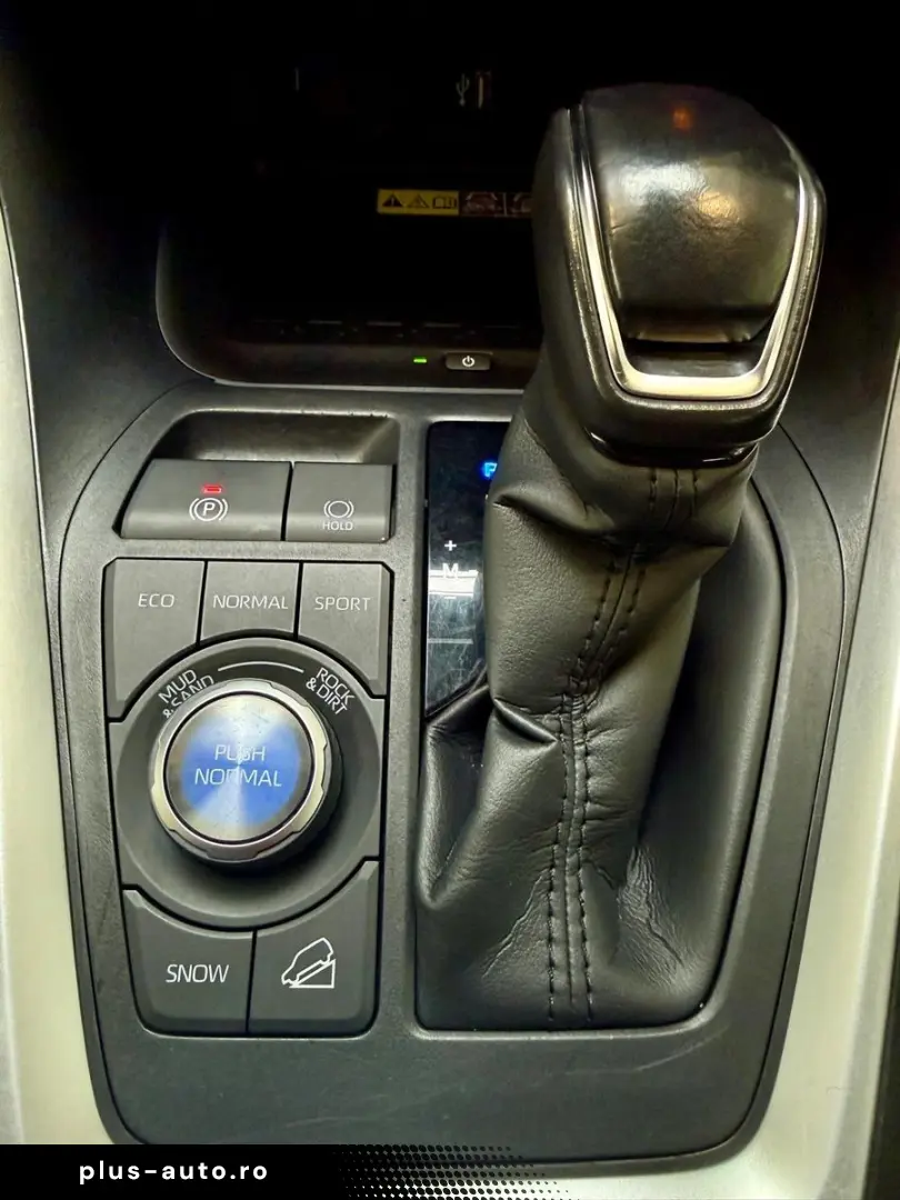 TOYOTA RAV 4 AUTOM.-4x4-LEDER-MOD. 2024
