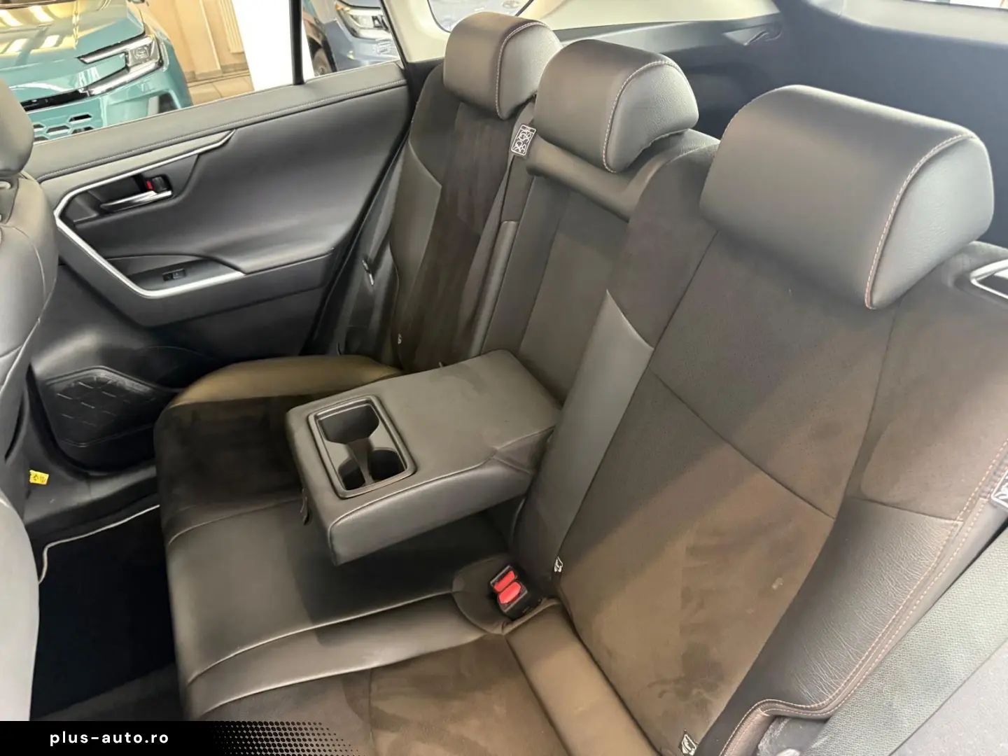 TOYOTA RAV 4 AUTOM.-4x4-LEDER-MOD. 2024
