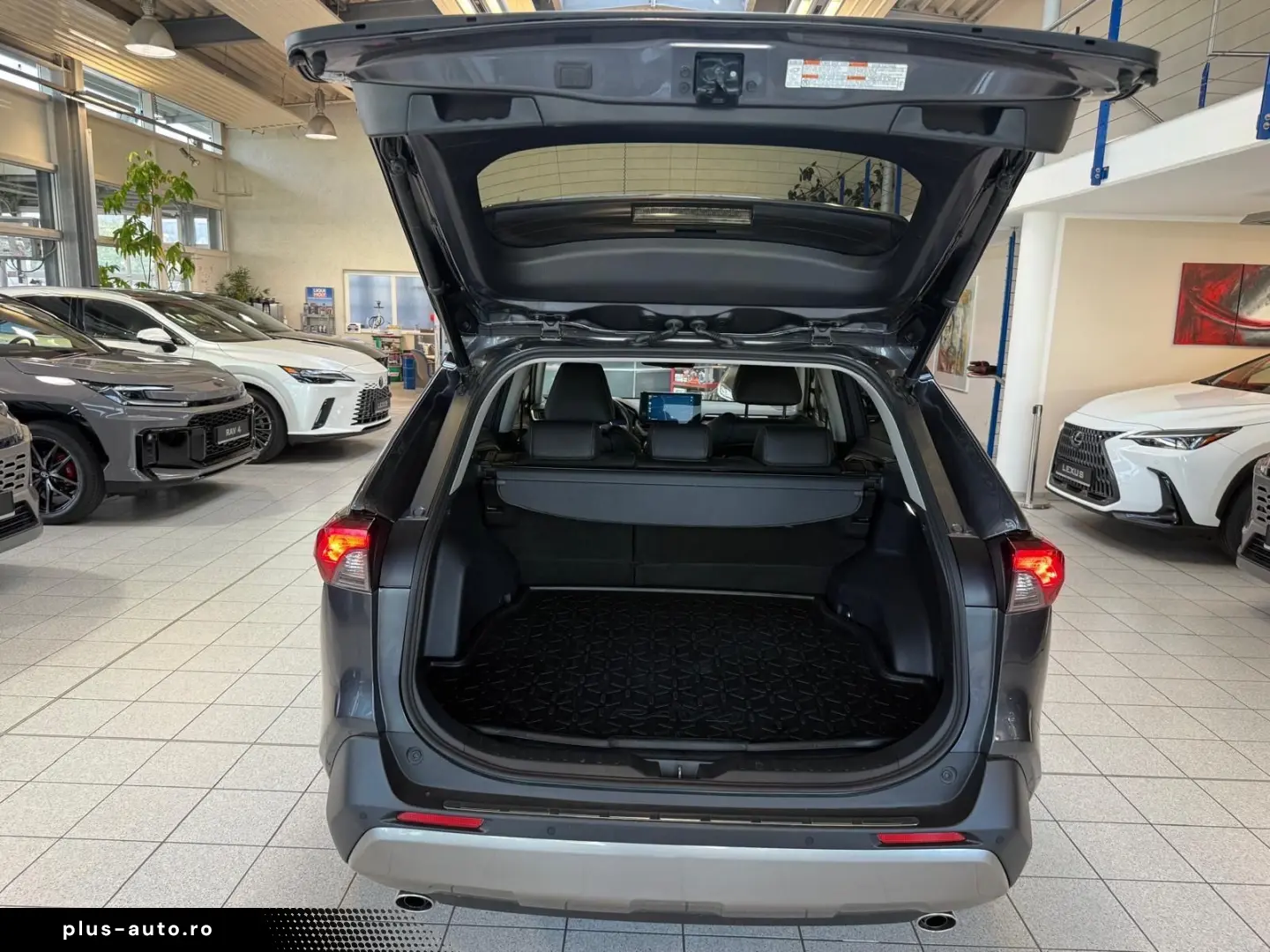 TOYOTA RAV 4 AUTOM.-4x4-LEDER-MOD. 2024-18 ZOLL