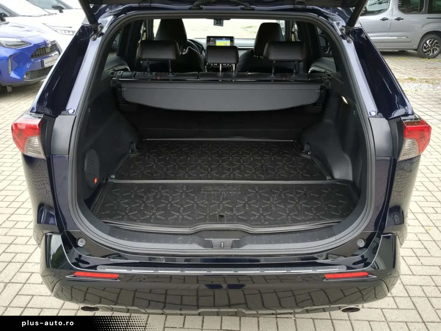 TOYOTA RAV4 Plug-in Hybrid 4x4 Style Technik-P.