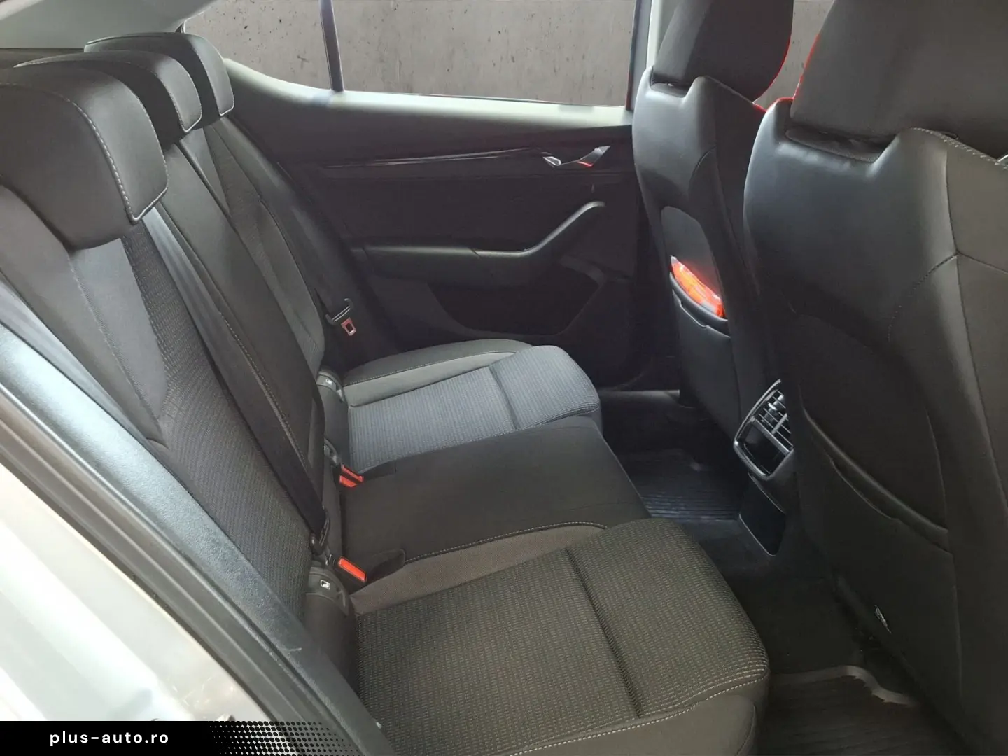 SKODA Octavia Ambition 1.0 TSI 6-Gang