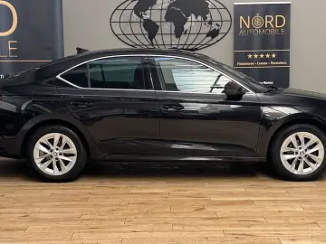 Skoda Octavia Limousine 2.0 TDI DSG MATRIX LEDER VIRT