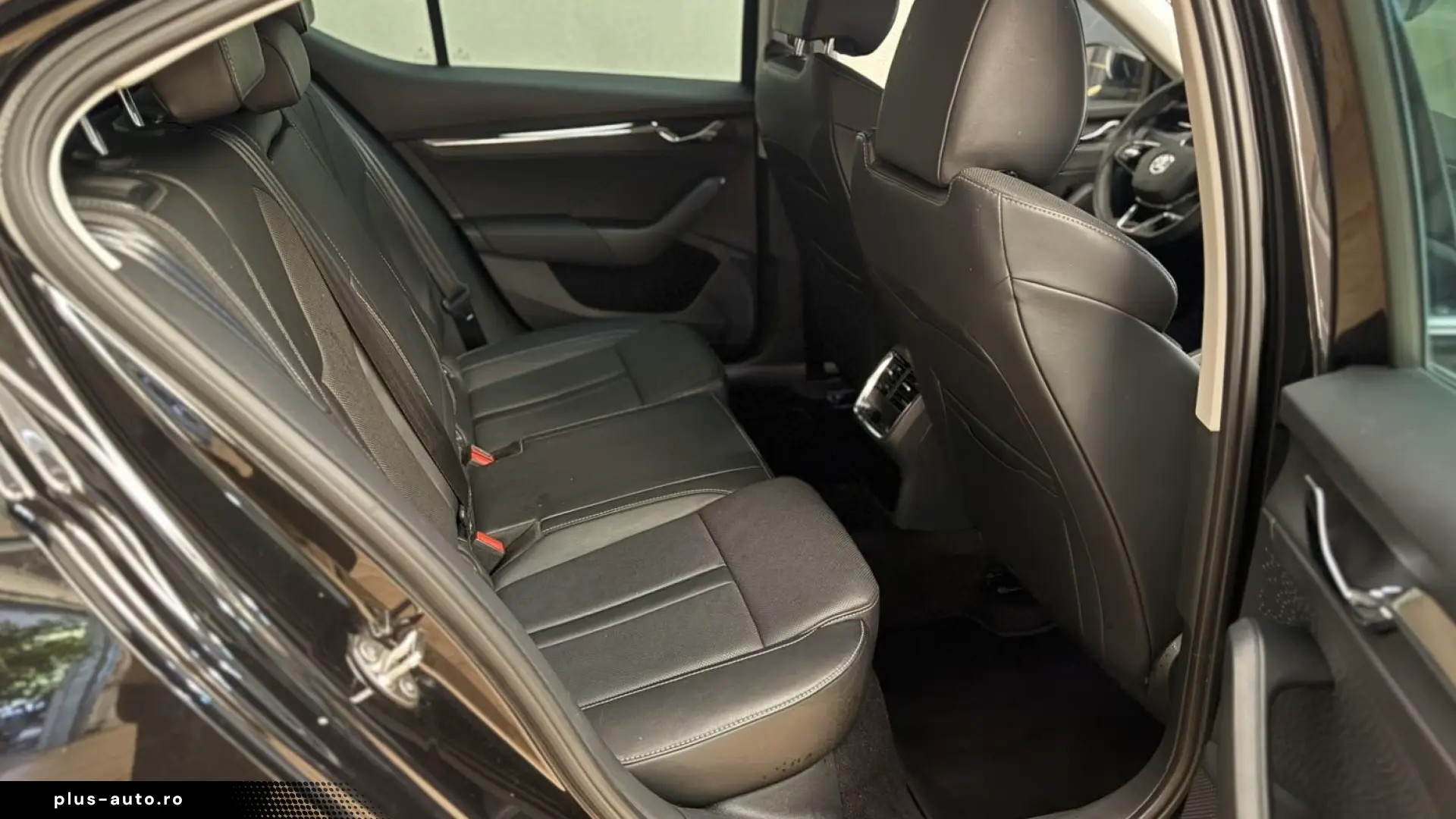 Skoda Octavia Limousine 2.0 TDI DSG MATRIX LEDER VIRT