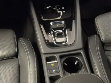 Skoda Octavia Limousine 2.0 TDI DSG MATRIX LEDER VIRT