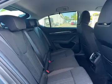 Skoda Octavia 2.0 TDI Limo Style Komfort Canton Sport