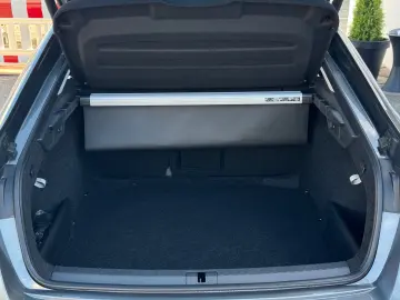 Skoda Octavia 2.0 TDI Limo Style Komfort Canton Sport