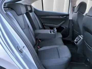 SKODA Octavia Limo 2.0TDI