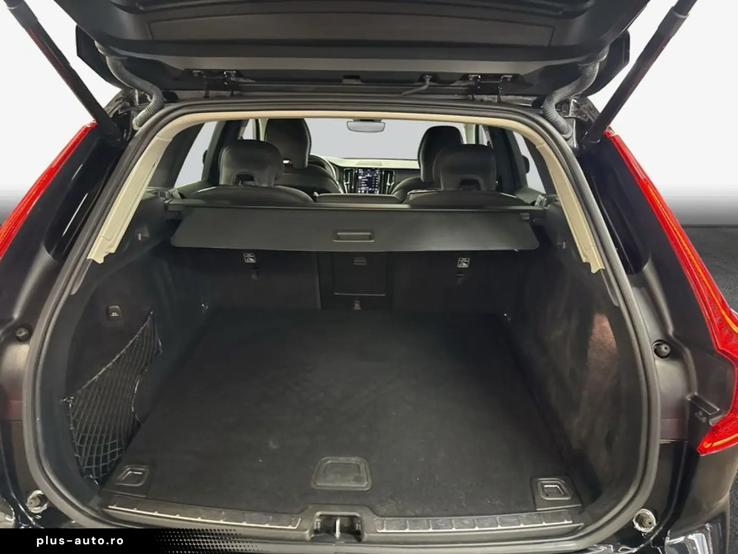 VOLVO XC60 B4 B Geartronic Momentum Pro