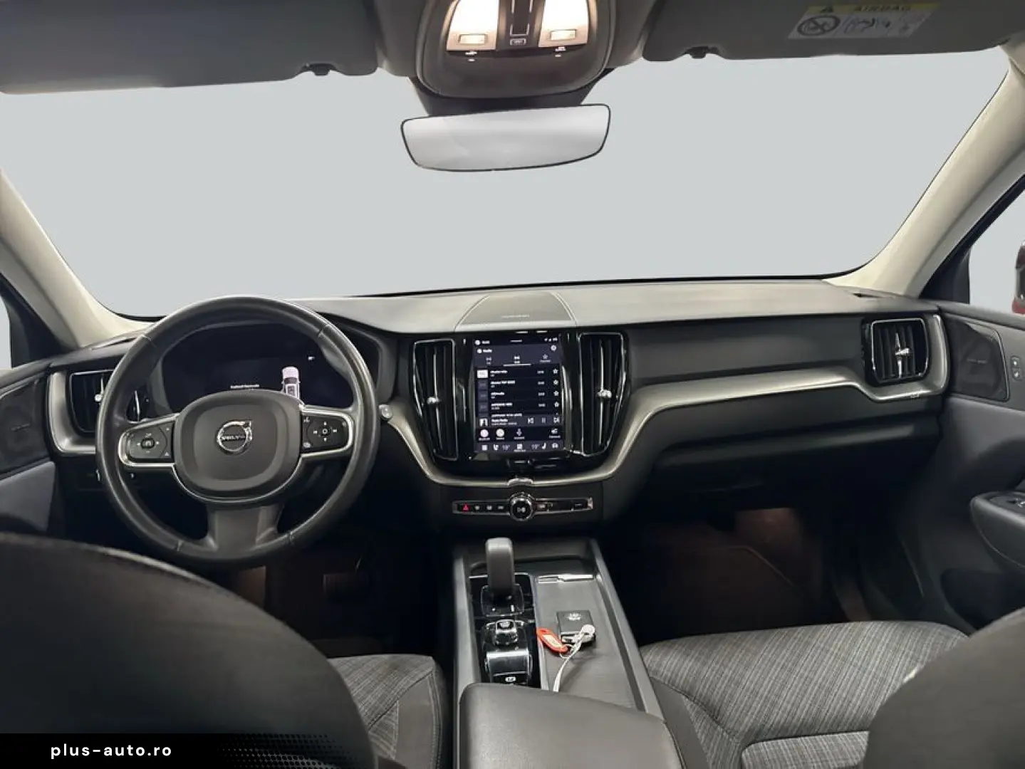 VOLVO XC60 B4 B Geartronic Momentum Pro
