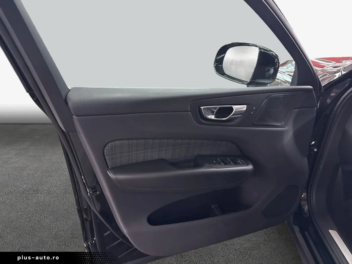 VOLVO XC60 B4 B Geartronic Momentum Pro