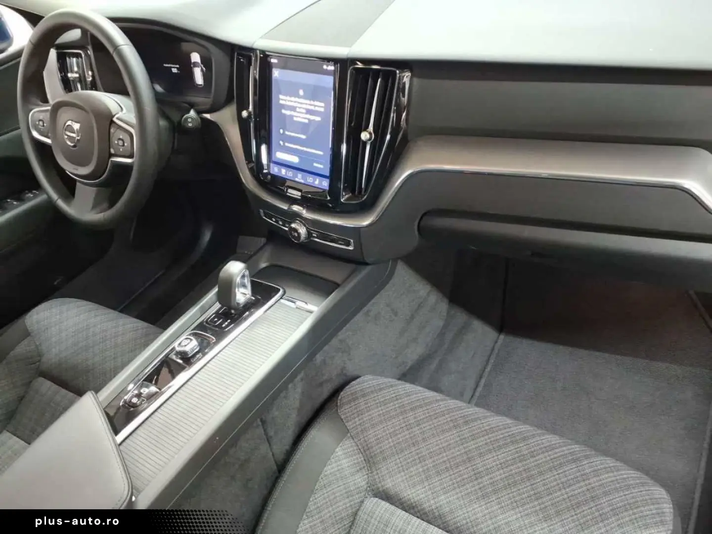 VOLVO XC60 B4 B Core 4xSHZ