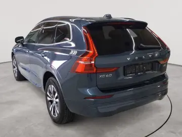 VOLVO XC60 B4 B Geartronic Momentum Pro HUD