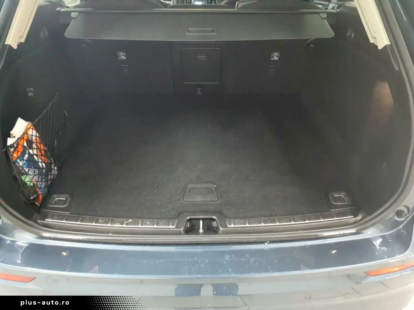 VOLVO XC60 B4 B Geartronic Momentum Pro HUD