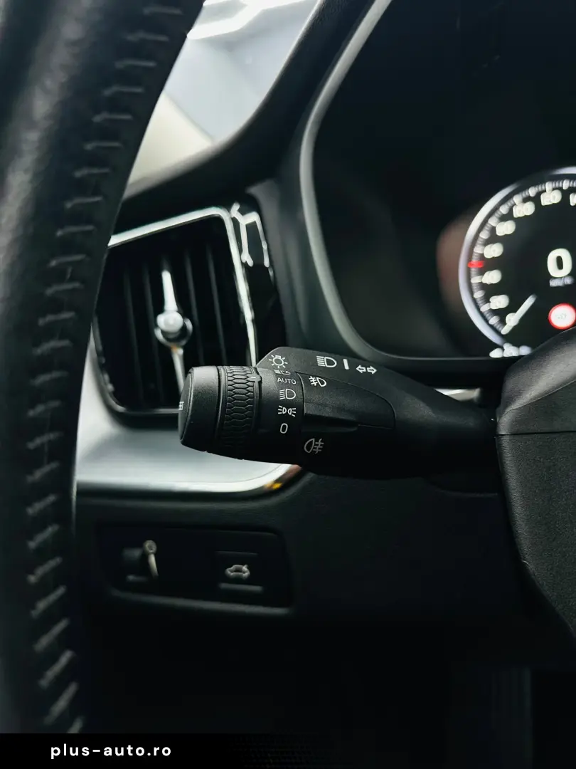 VOLVO XC60 2019 2.0D E6 4x4 Garantie 12 Luni Rate Avans 0 Do