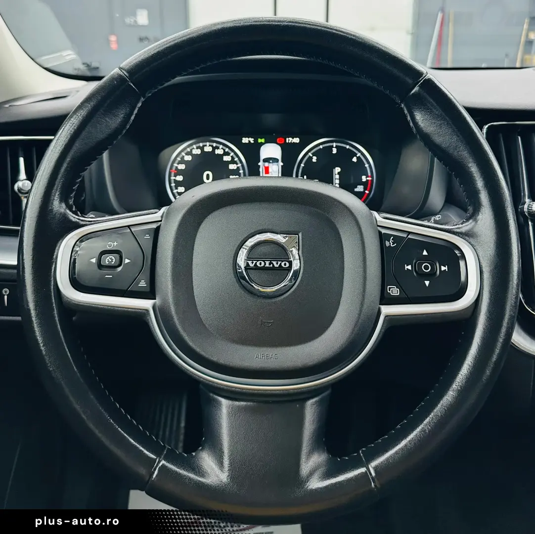 VOLVO XC60 2019 2.0D E6 4x4 Garantie 12 Luni Rate Avans 0 Do