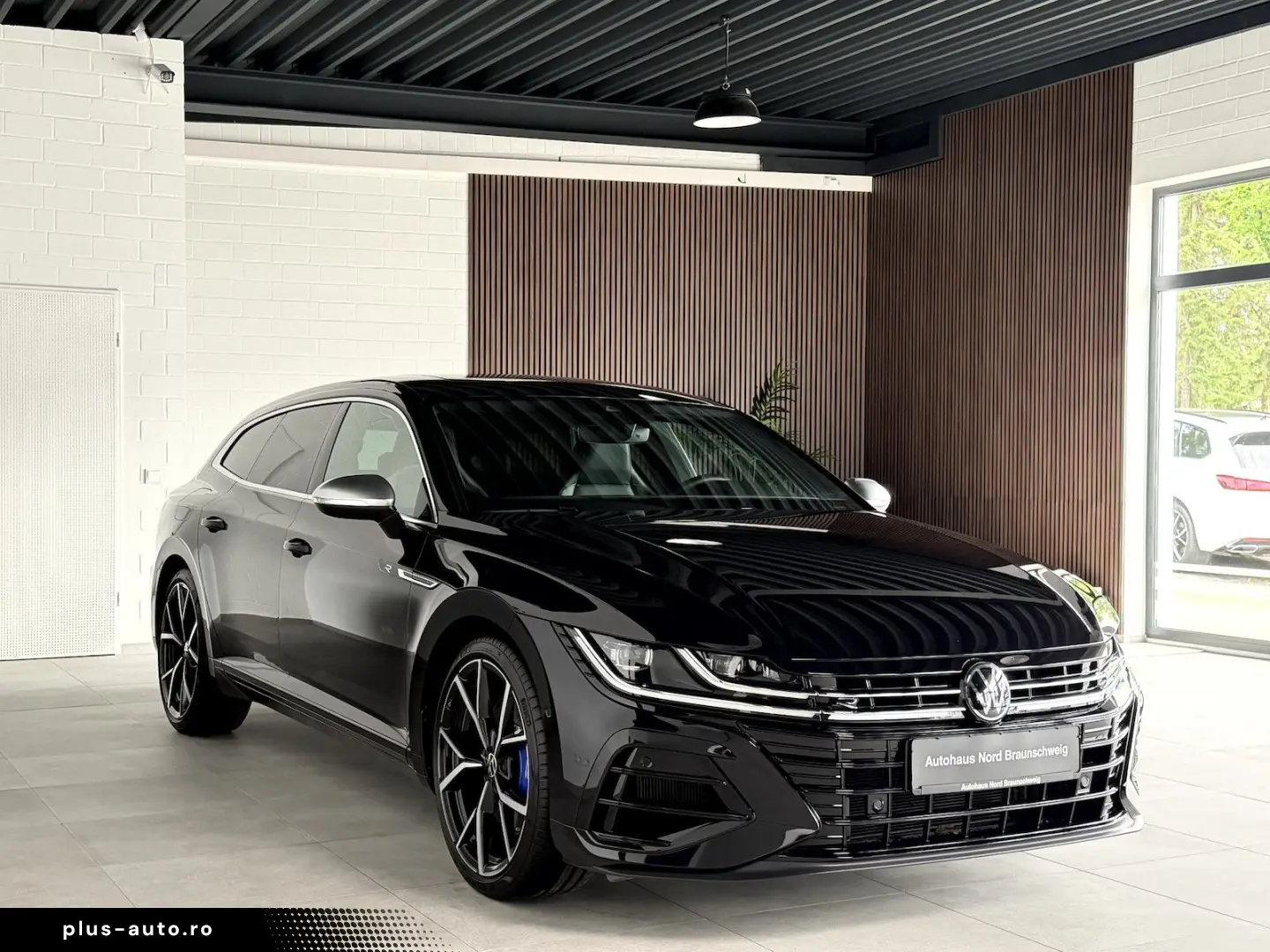 VW Arteon Shooting Brake R 2.0 TSI IQ Pano AHK H&K