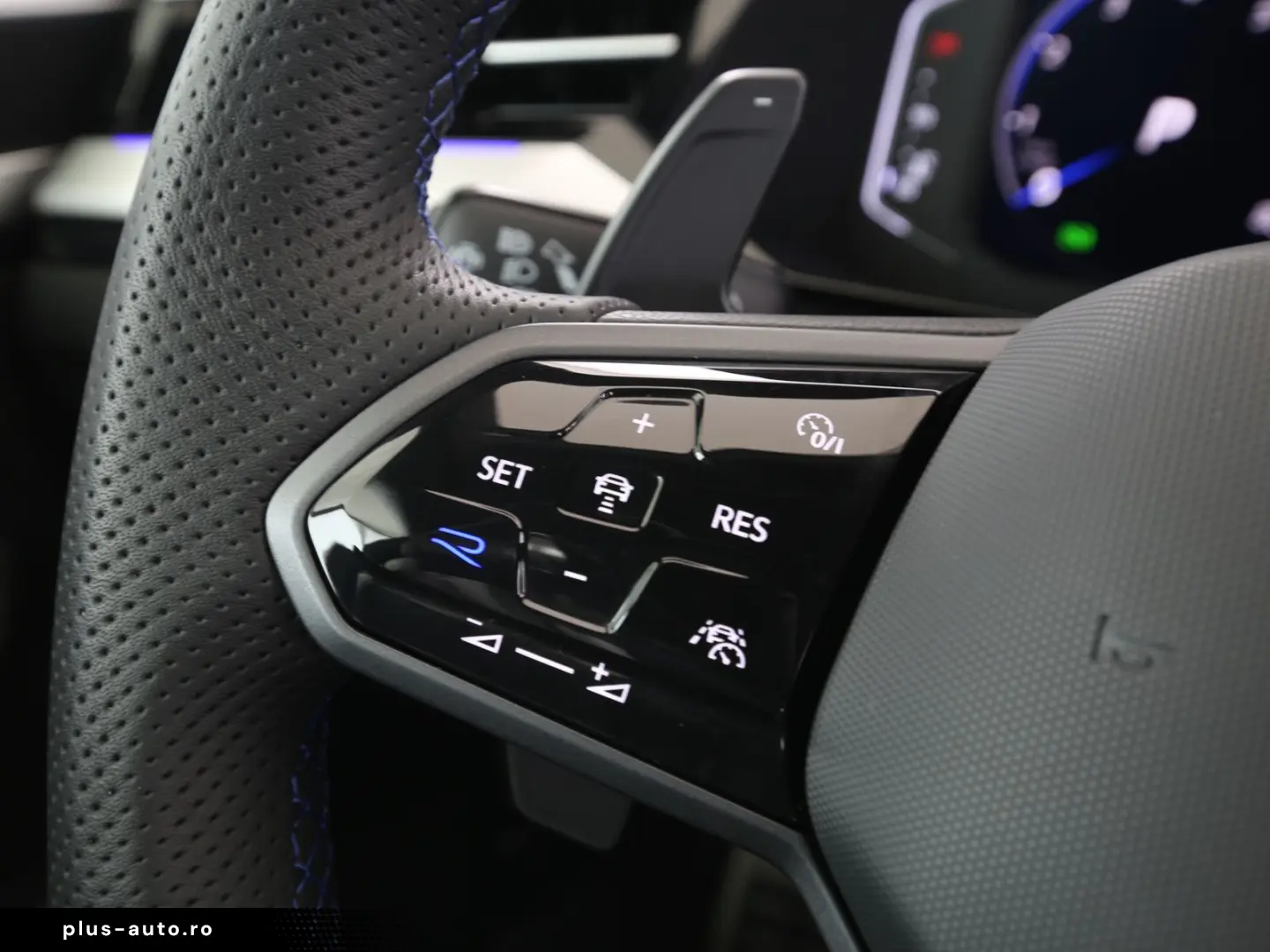 VW Arteon SB 2.0TSI 320PS DSG 4M R AHK Leder RFK DC