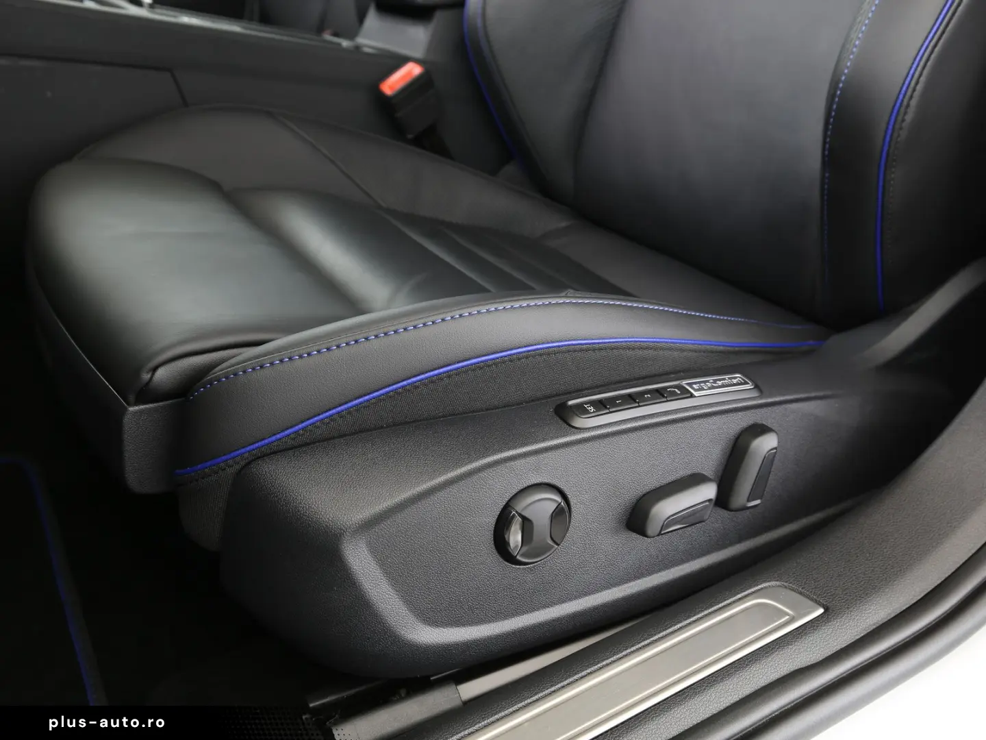 VW Arteon SB 2.0TSI 320PS DSG 4M R AHK Leder RFK DC