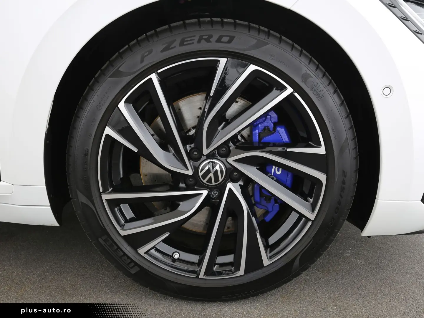 VW Arteon SB 2.0TSI 320PS DSG 4M R AHK Leder RFK DC