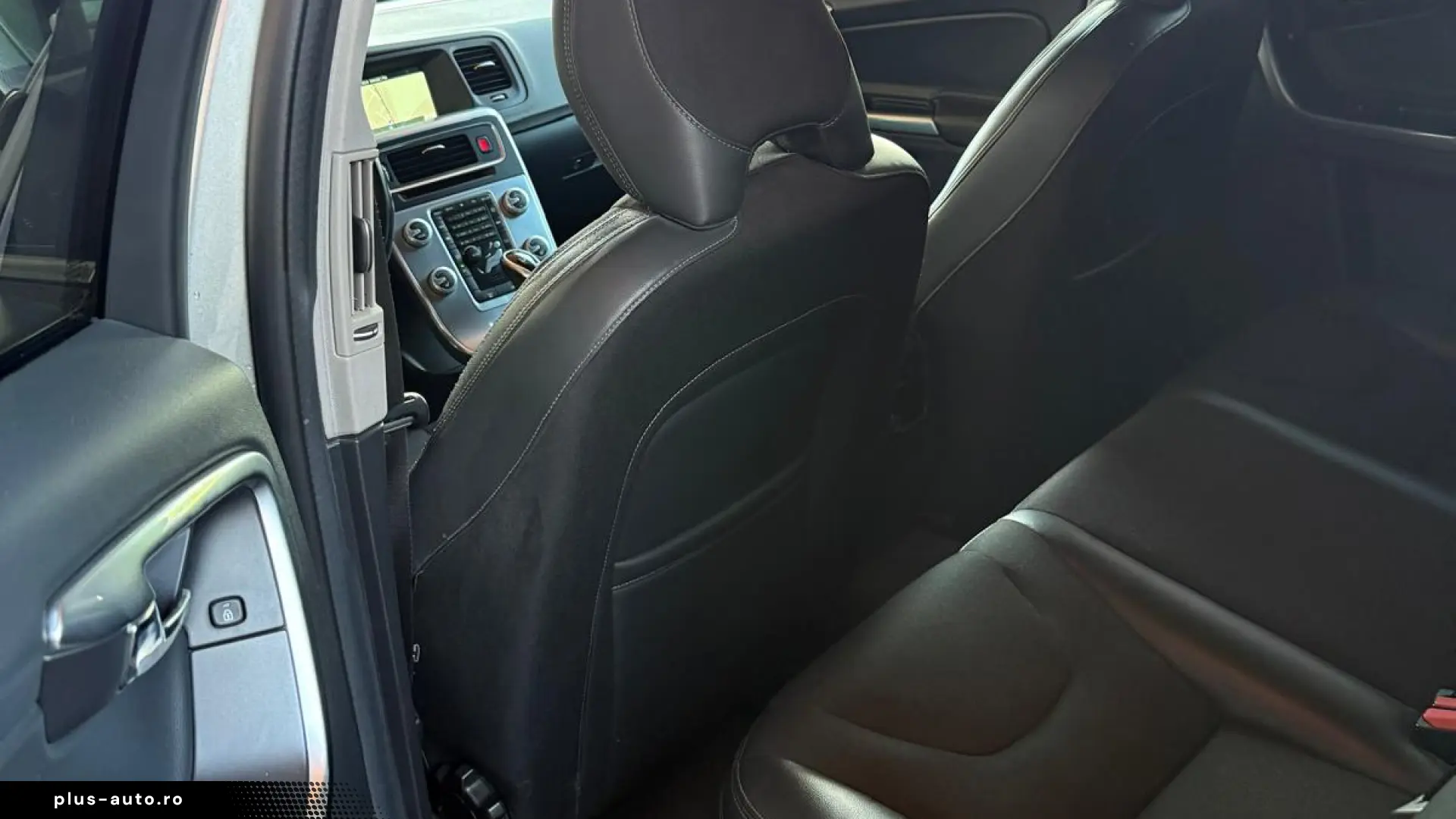 Volvo V60 2.4 D5 Plug-in Hybrid 190 CP Euro 6 Garantie  Rate