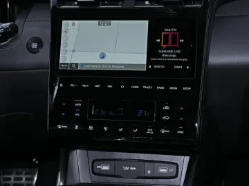 HYUNDAI TUCSON 1.6 T-GDI N LINE 4WD SHZ LHZ NAVI KAMERA