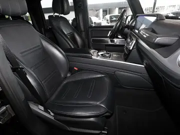 MERCEDES-BENZ G 500