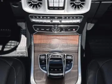 MERCEDES-BENZ G 400 D