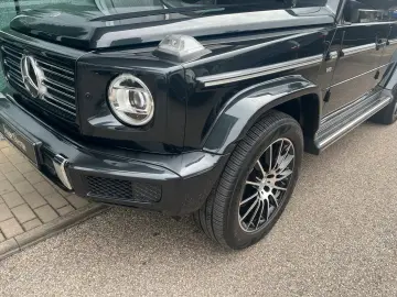 MERCEDES-BENZ G 500 AMG
