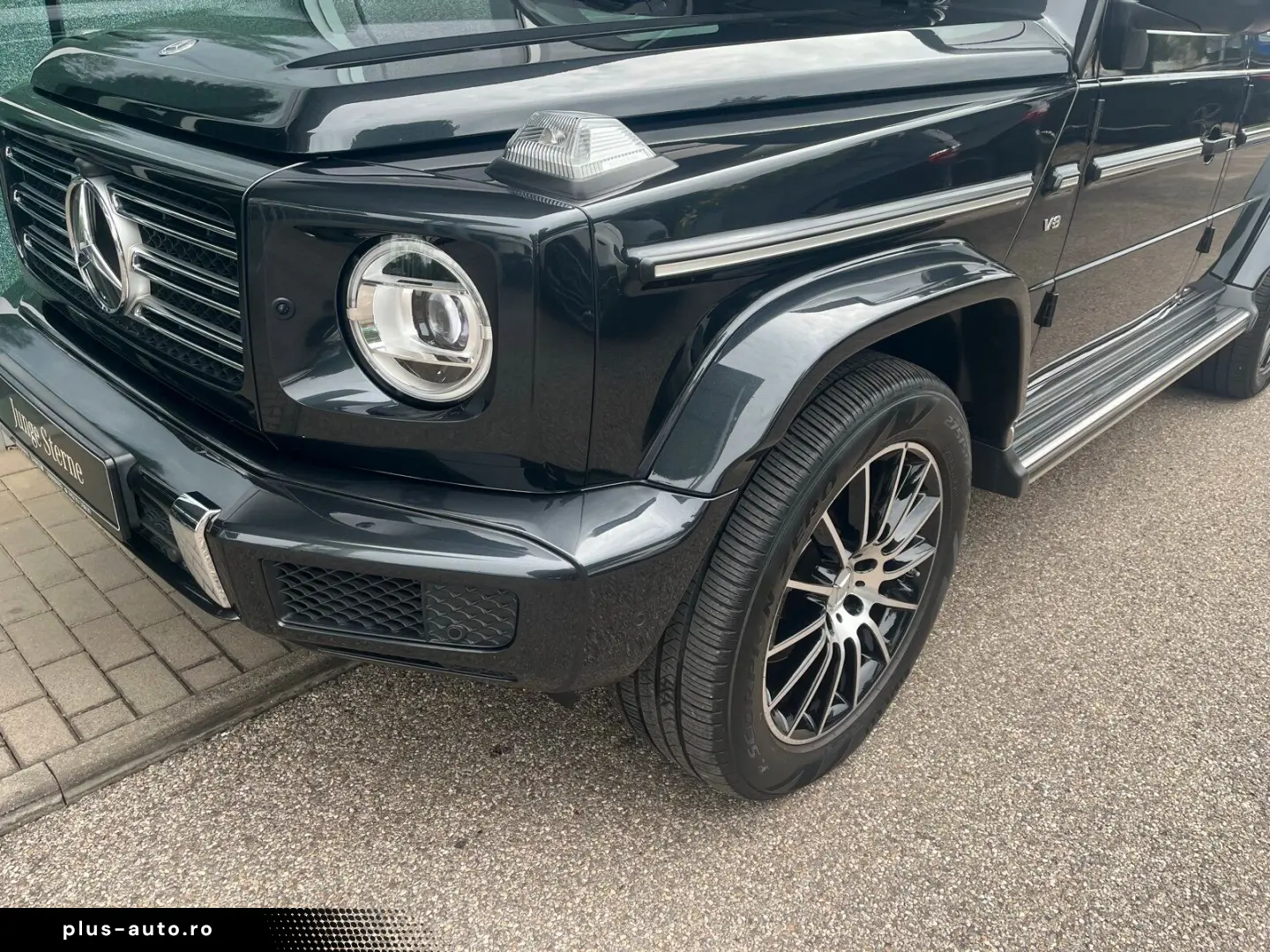 MERCEDES-BENZ G 500 AMG