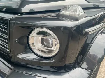 MERCEDES-BENZ G 500 AMG