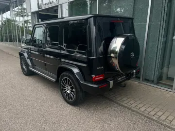 MERCEDES-BENZ G 500 AMG