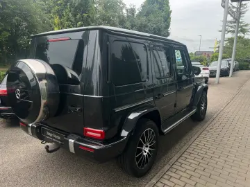 MERCEDES-BENZ G 500 AMG