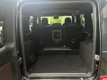 MERCEDES-BENZ G 500 AMG