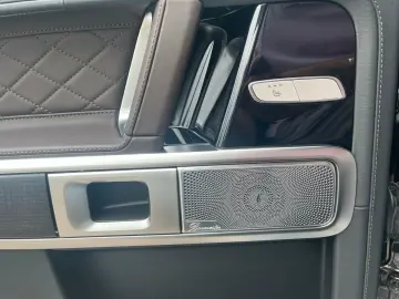 MERCEDES-BENZ G 500 AMG