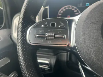MERCEDES-BENZ G 500 AMG