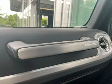 MERCEDES-BENZ G 500 AMG