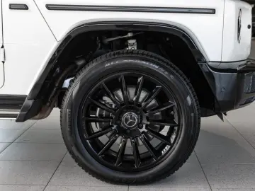 MERCEDES-BENZ G 400 d AMG