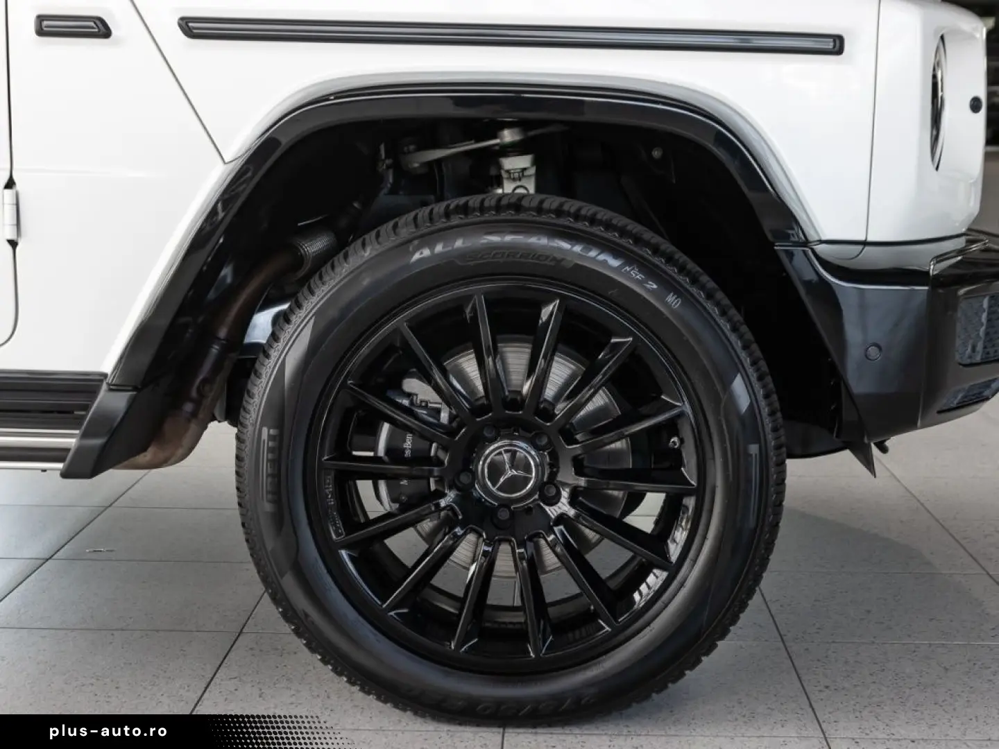 MERCEDES-BENZ G 400 d AMG