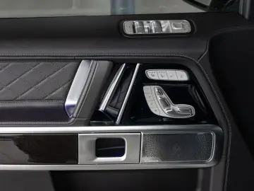 MERCEDES-BENZ G 400 d AMG