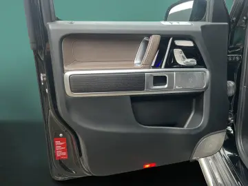 MERCEDES-BENZ G 400 d AMG