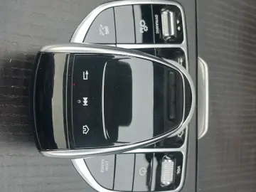 MERCEDES-BENZ G 400 d AMG