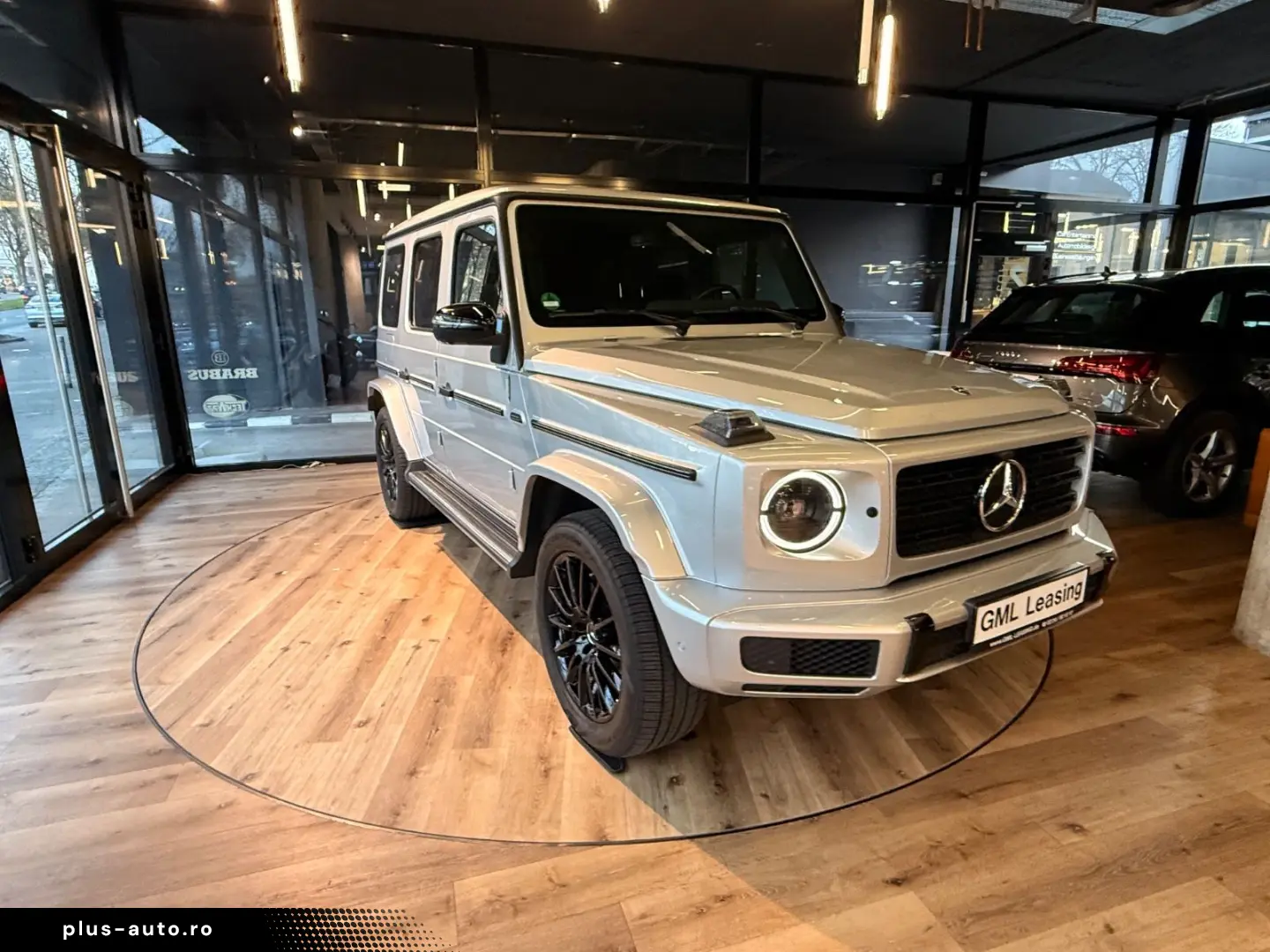 MERCEDES-BENZ G 400d Neuwertig  Superior  Night  AHK  Carbon