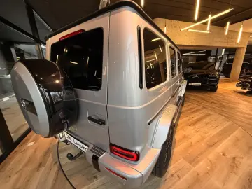 MERCEDES-BENZ G 400d
