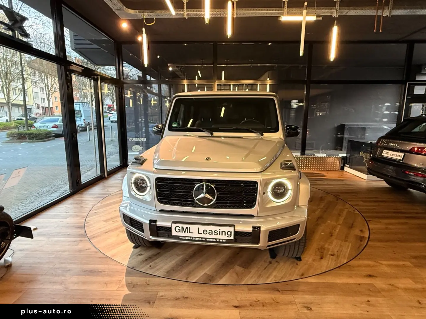 MERCEDES-BENZ G 400d Neuwertig  Superior  Night  AHK  Carbon