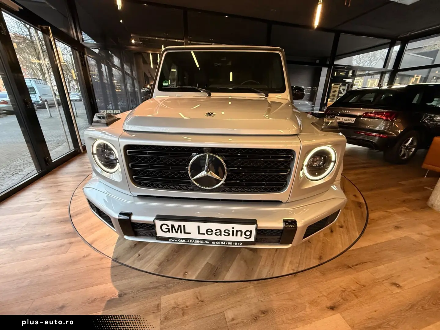 MERCEDES-BENZ G 400d Neuwertig  Superior  Night  AHK  Carbon