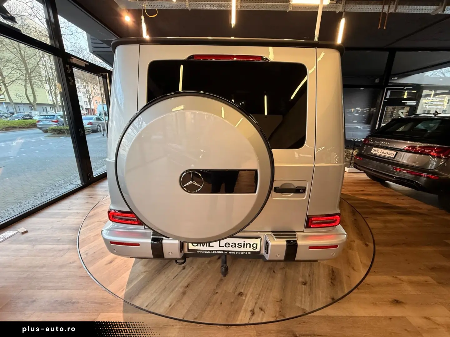 MERCEDES-BENZ G 400d Neuwertig  Superior  Night  AHK  Carbon