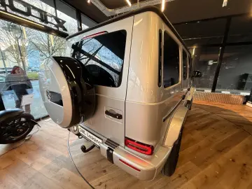 MERCEDES-BENZ G 400d