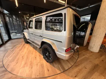 MERCEDES-BENZ G 400d